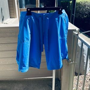 Free Country blue shorts. XXL 18